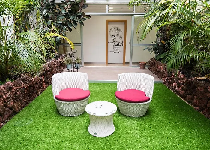 Апартаменти Garden Loft Miro *